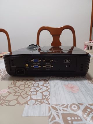 Proyector negro