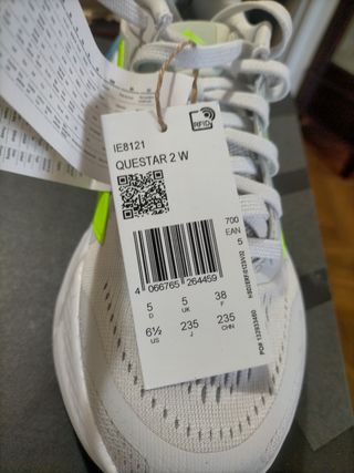 Scarpe Questar Adidas