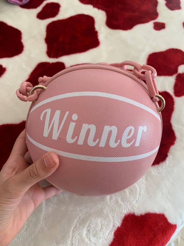 Bolso en forma de pelota rosa