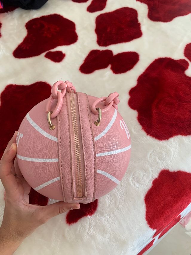 Bolso en forma de pelota rosa