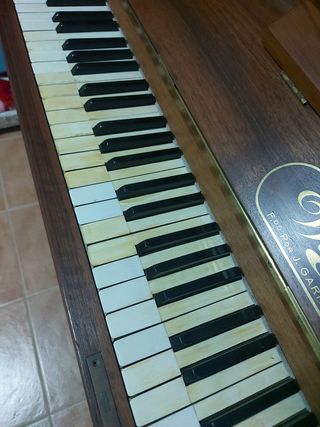 Piano antic restaurat