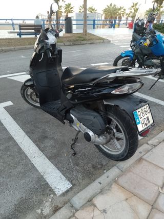 Aprilia sportcity 125