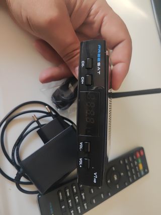 Receptor de Satélite FreeSat V7 HD