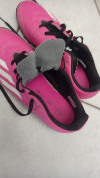 Scarpe da calcetto due paia