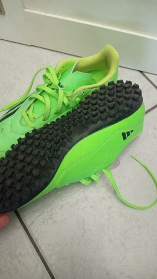 Scarpe da calcetto due paia