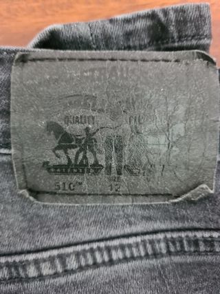 Le is negros. Talla 12