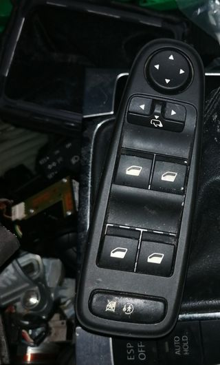 Mando elevalunas C4 Picasso 
