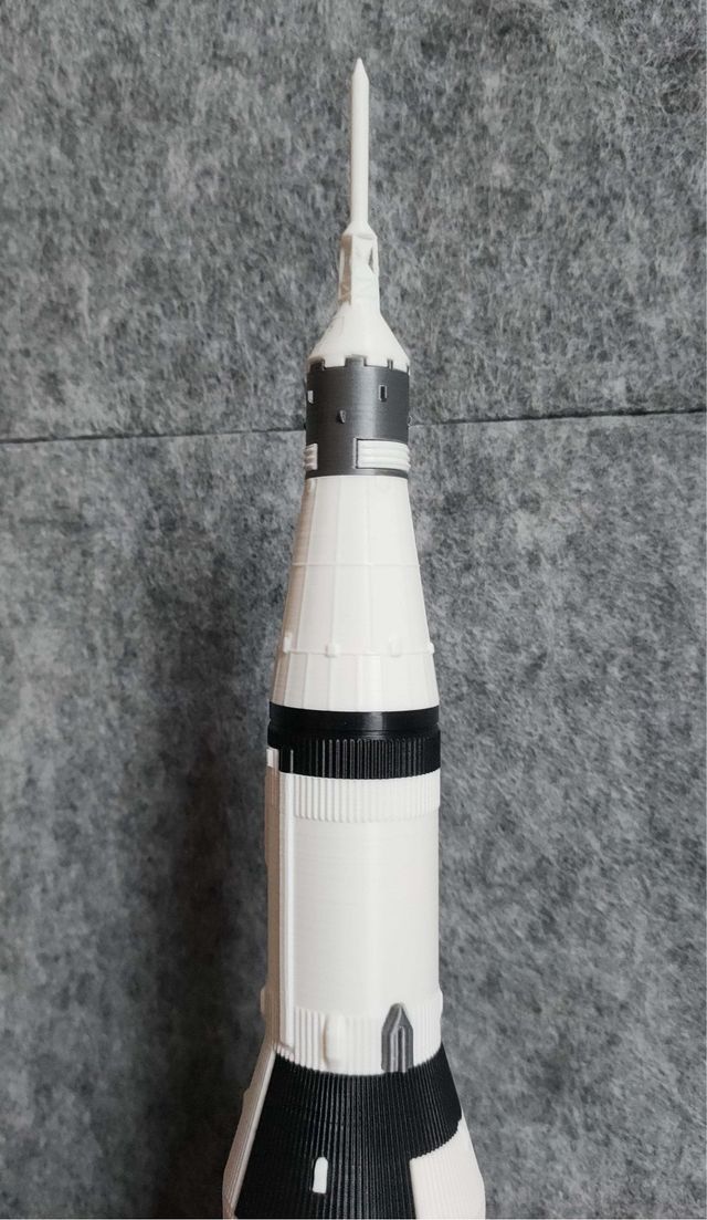 Modello Saturn 5