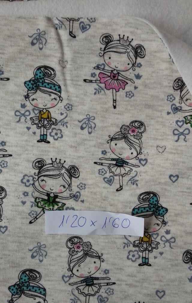 Tela sudadera. Medida 1,20 X 1,60.