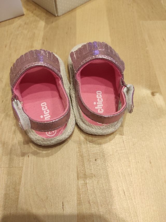 Sandalias Chicco A ESTRENAR