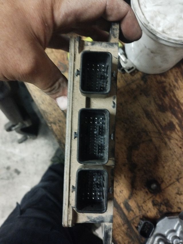 Centralita Renault Kangoo k9k 1.5