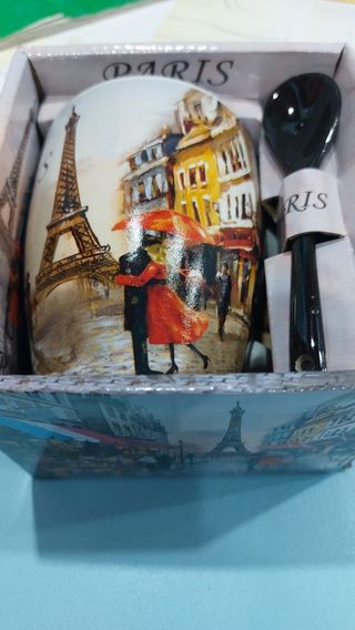 Souvenir Paris