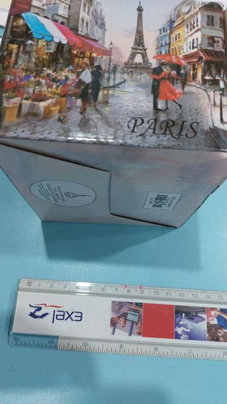 Souvenir Paris