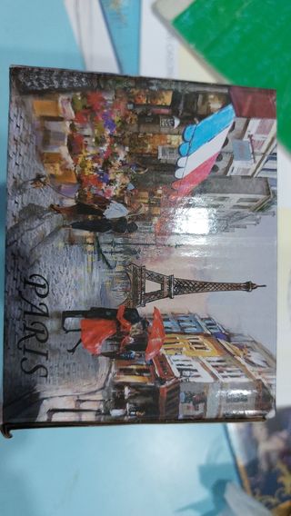 Souvenir Paris