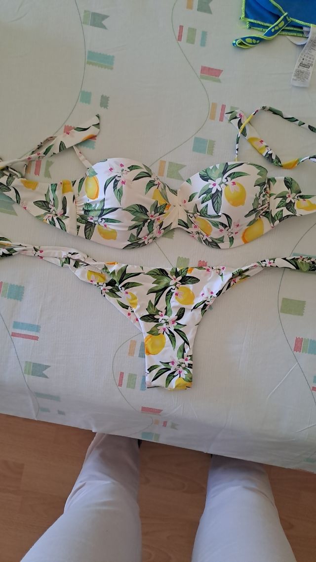 Costume due pezzi rae