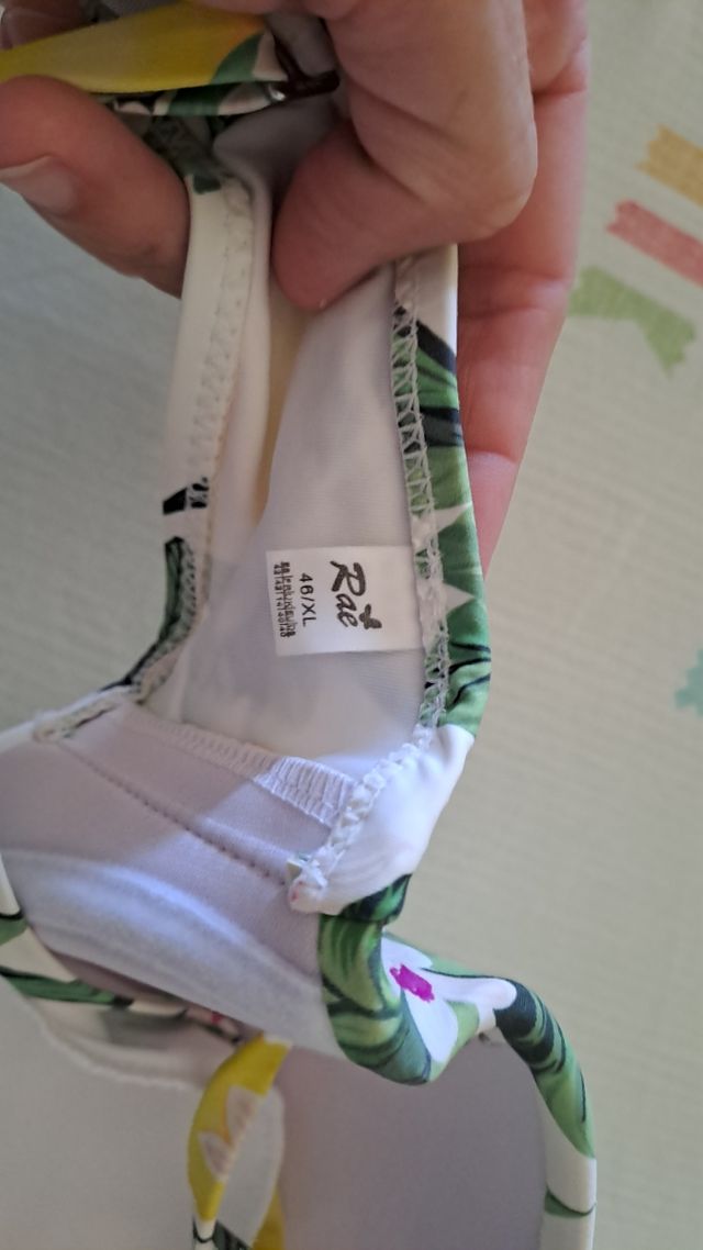 Costume due pezzi rae