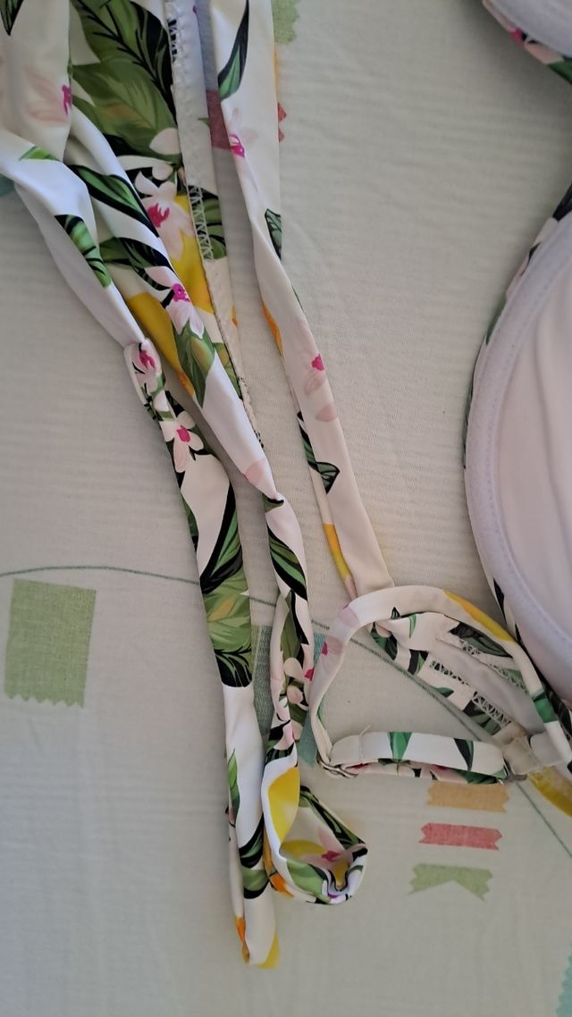 Costume due pezzi rae