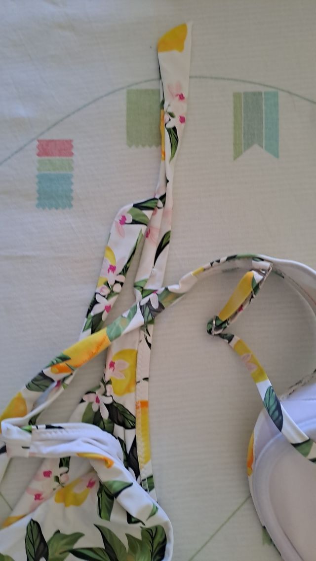 Costume due pezzi rae