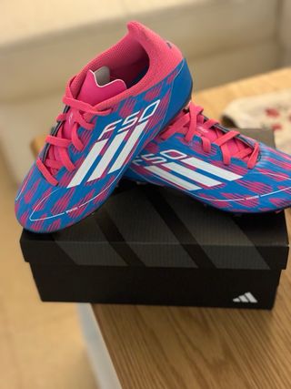 Botas futbol niño num 31 Adidas 