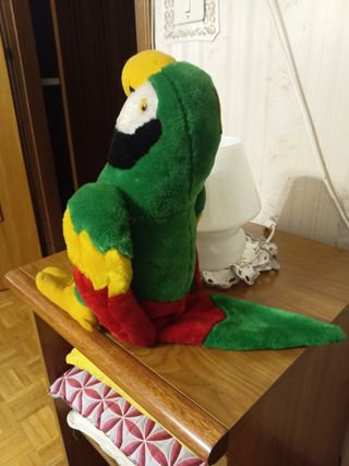 Peluche a forma di papagallo