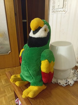Peluche a forma di papagallo