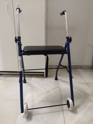 Andador Mobiclinic Emerita sin usar