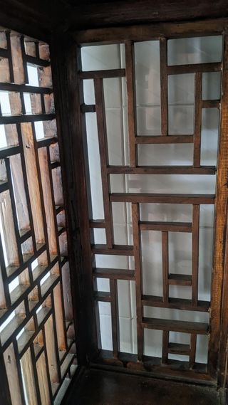 MUEBLE AUXILIAR madera pequeño