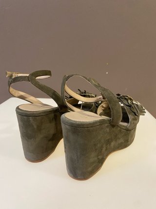 Zapatos sandalia marca UNISA, talla 37