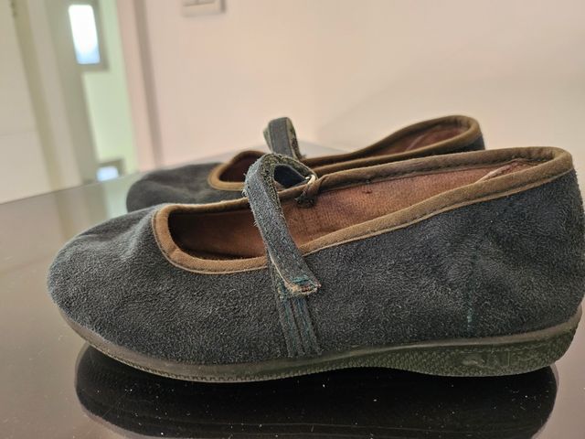 Manoletinas verdes talla 28