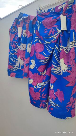 Falda midi y blusa de Mango