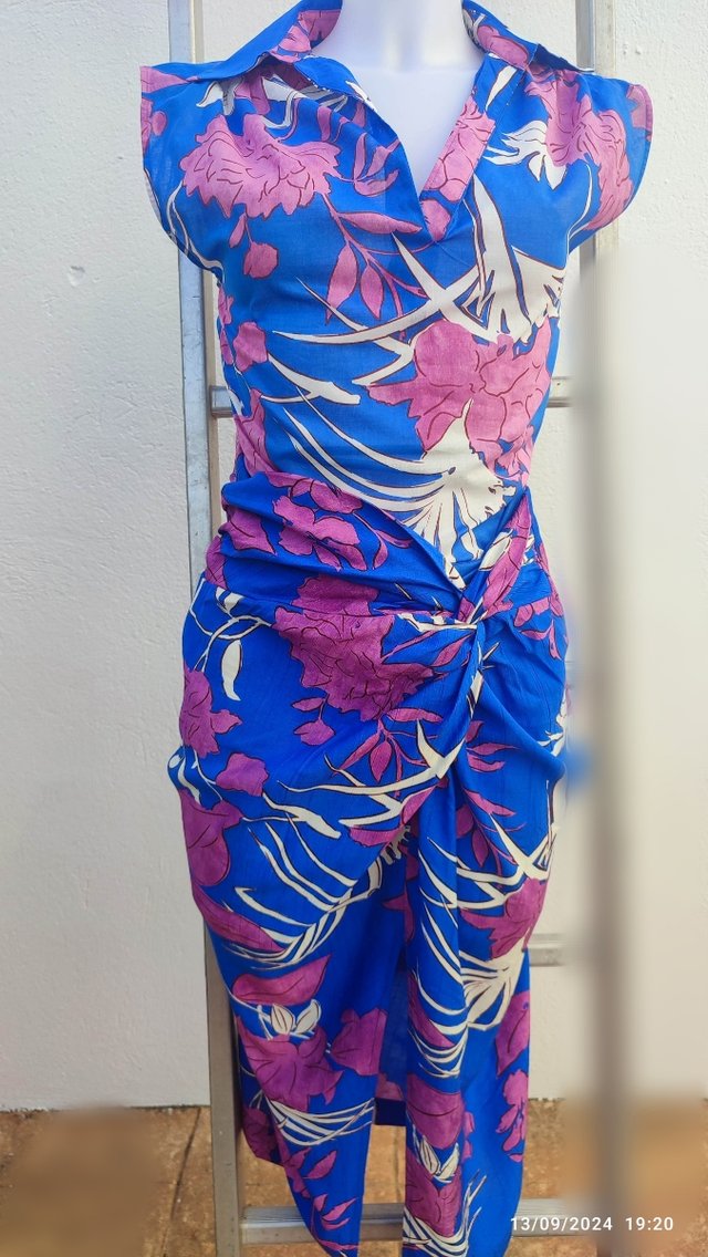 Falda midi y blusa de Mango