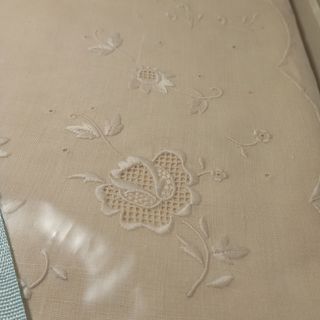 SÁBANA DE LINO BORDADA NUEVA