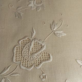 SÁBANA DE LINO BORDADA NUEVA