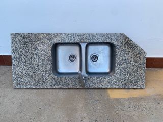 Se vende encimera sin  fregadera