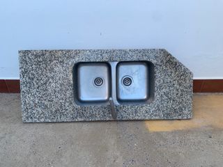 Se vende encimera sin  fregadera