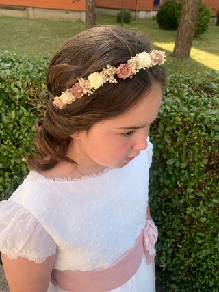 CORONAS y TOCADOS COMUNIÓN Hechos a medida