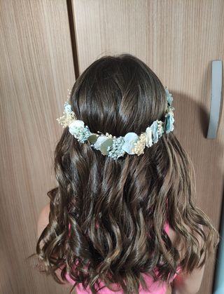 CORONAS y TOCADOS COMUNIÓN Hechos a medida