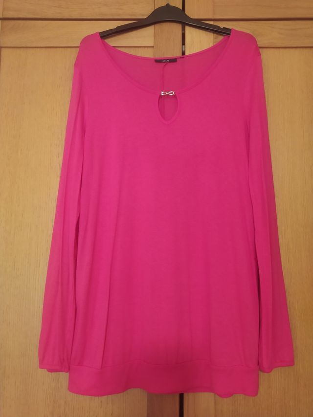 Camiseta fucsia