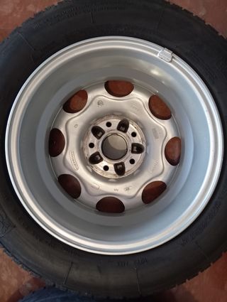 4 ruedas Mercedes (llantas+neumáticos)