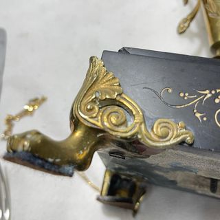 Pareja de candelabros.