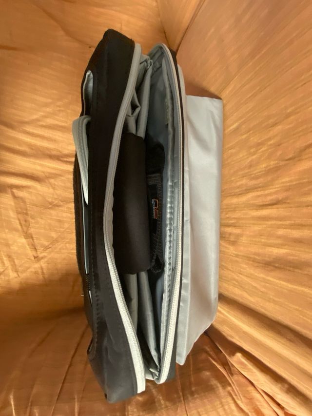 Maletin Portatil Belkin 15 pulgadas