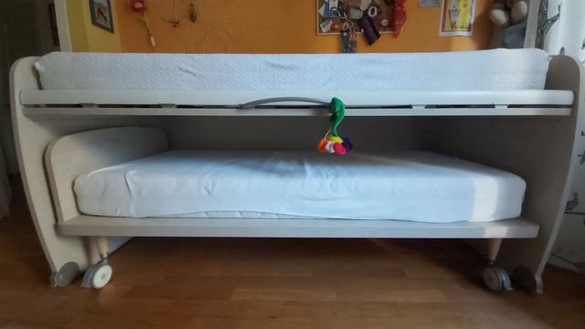 Mobile letto salva spazio