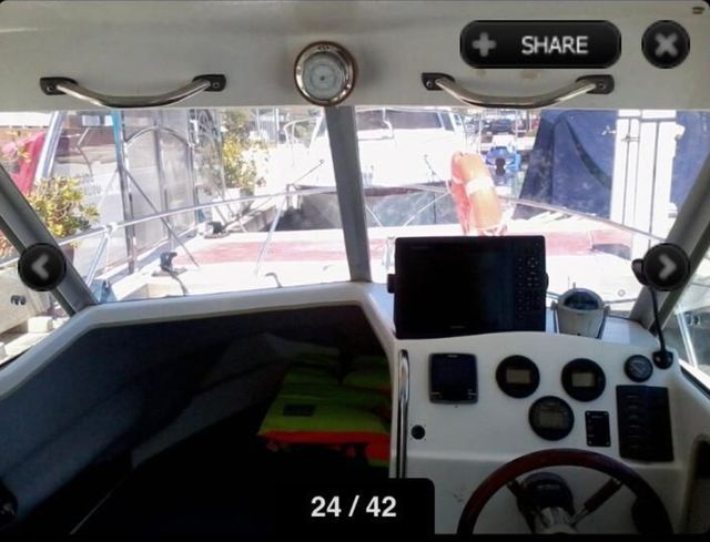 OCQUETEAU TIMONIER 595  BARCO DE 6 METROS