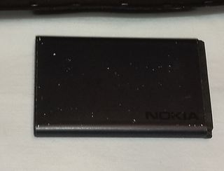 Móvil PLUZZ modelo HERO 600s