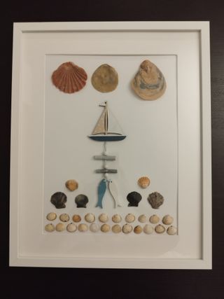 Cuadro marino de conchas artesanal de 42 cm x52 cm