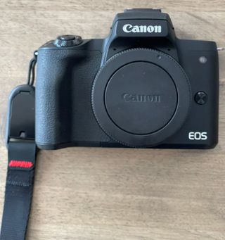 Cámara CANON EOS M50 + Objetivos + Accesorios