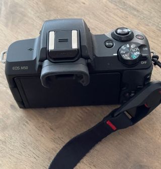 Cámara CANON EOS M50 + Objetivos + Accesorios