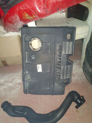 Paragolpes y cubre motor  y tubo del turbo Fiat es