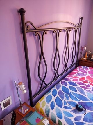 Cabecero cama de forja. Cortinas de regalo!