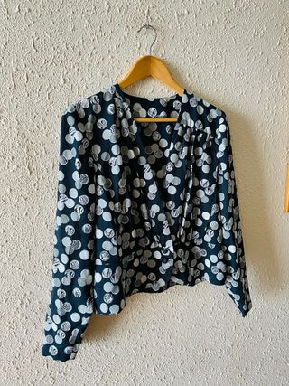 Blusa cruzada abotonada talla L